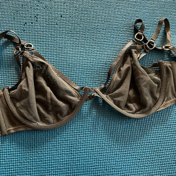 Victoria’s Secret Olive Forest Green Unlined Gold Rings Strappy Harness Bra 38DD - Picture 9 of 10
